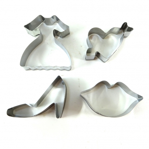 Decupator 4 forme - Rochie, Pantof, gură și inimă