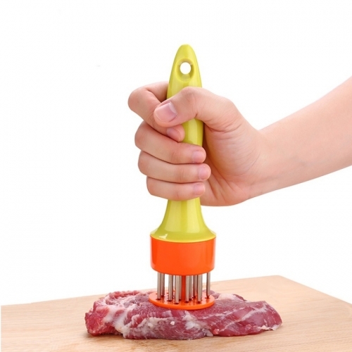 Dispozitiv pentru fragezirea cărnii