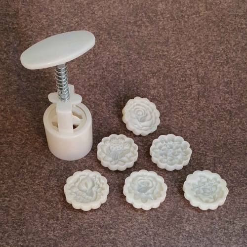 Presa biscuti cu 6 stampile-flori