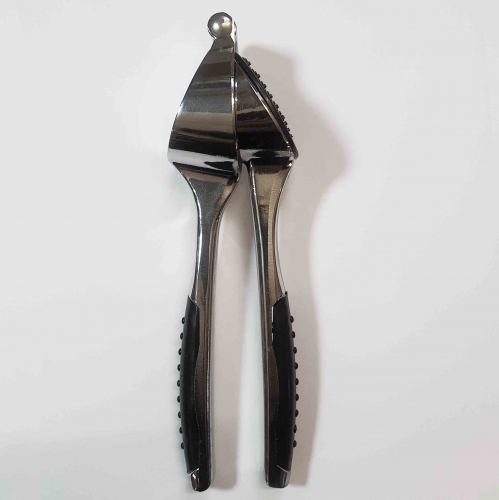 Presa de usturoi cu maner antialunecare