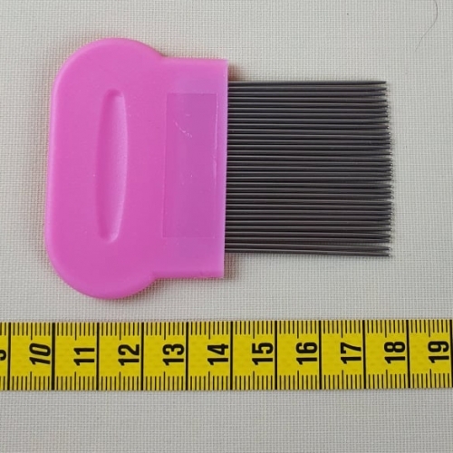 Pieptene pentru purici